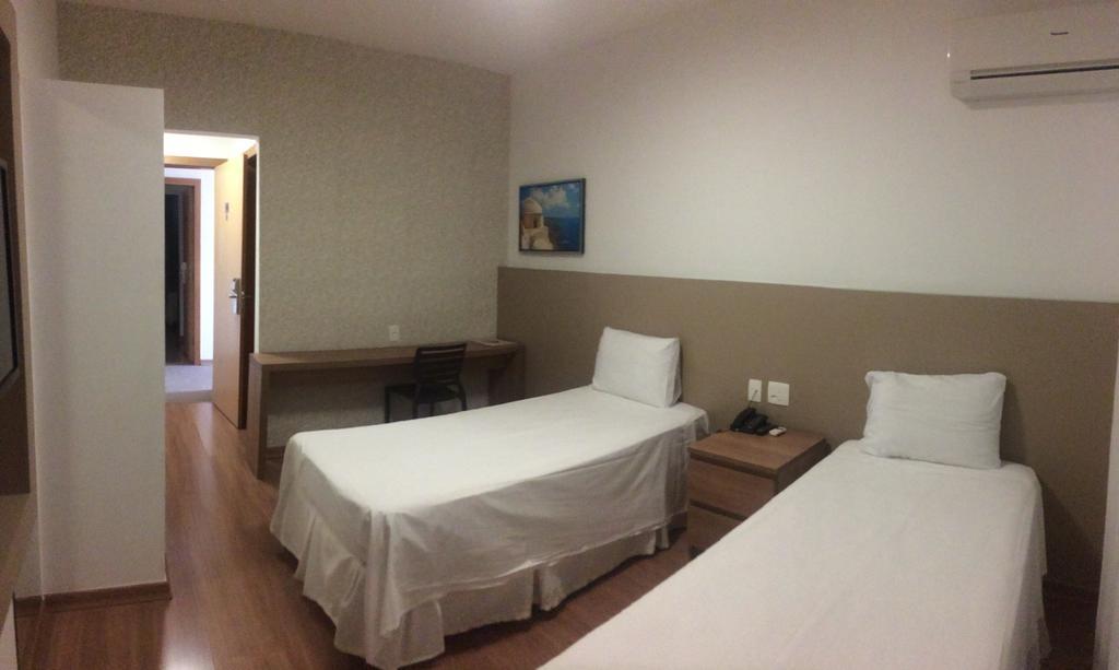 Lord Hotel Aeroporto Confins Vespasiano Habitación foto